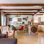 House Peace Kastela