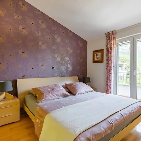 Peace- Sea View Holiday home Kastela