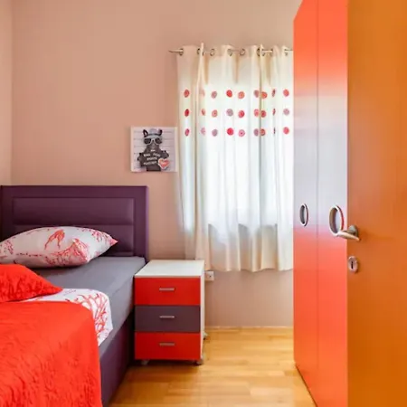 Holiday home Peace- Sea View Kastela