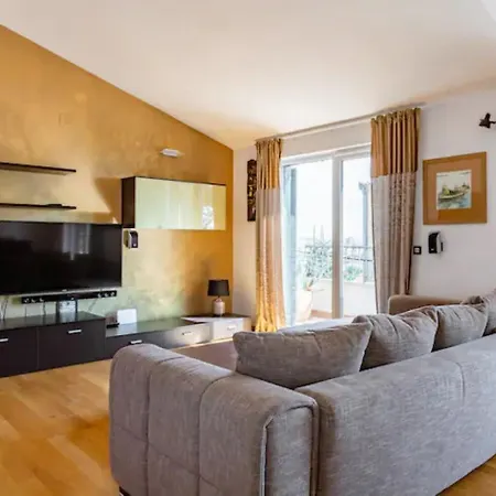 Peace- Sea View Holiday home *